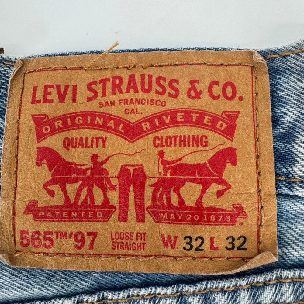 Levi's 565 '97 Loose Straight Mens 32x32 Light Wash Blue Denim Jeans Baggy NEW